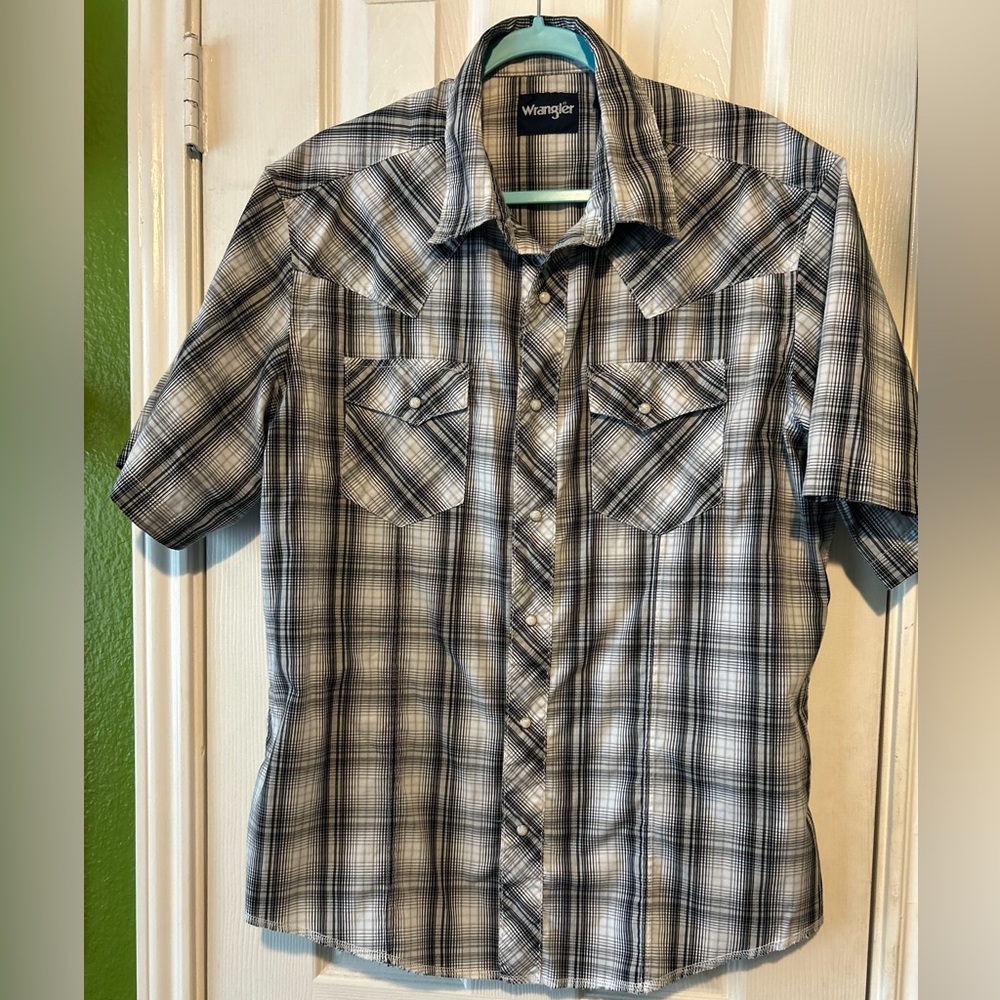 Wrangler Black and White Casual Button Down Shirt